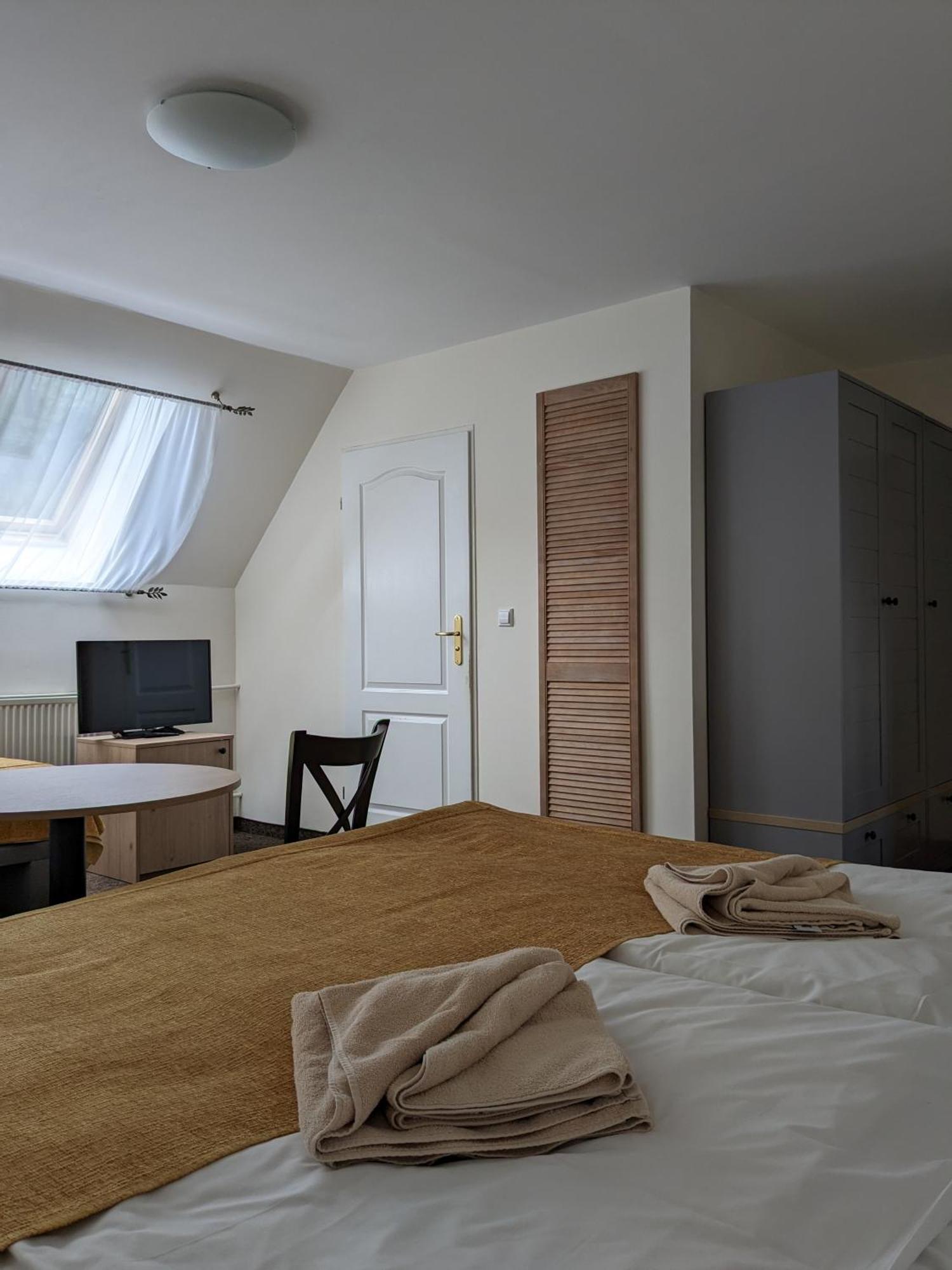 Klinika Mlodosci Medical Spa Swieradow-Zdroj Room photo